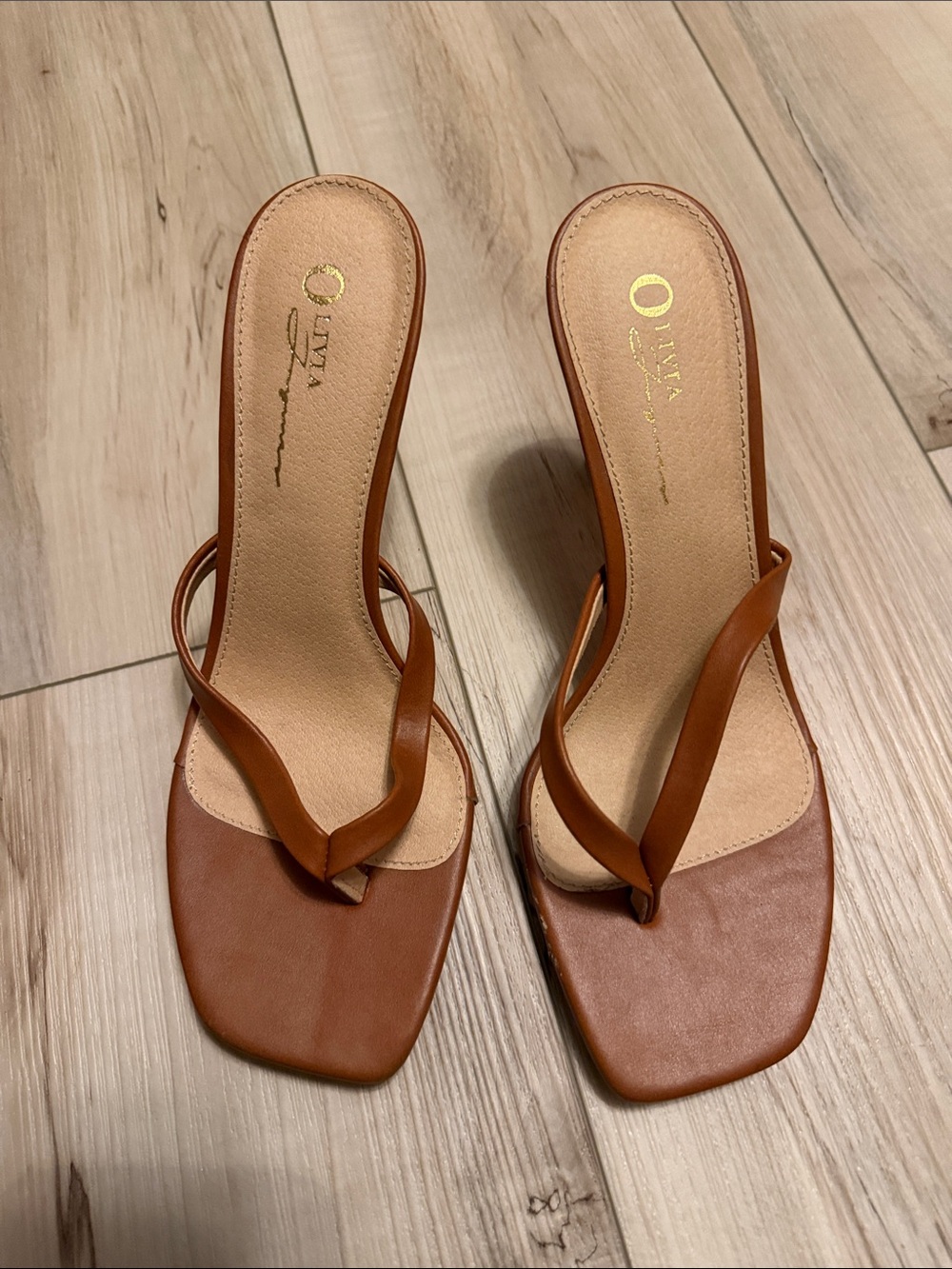 Olivia Miller Cognac Square-Toe Thong Sandals